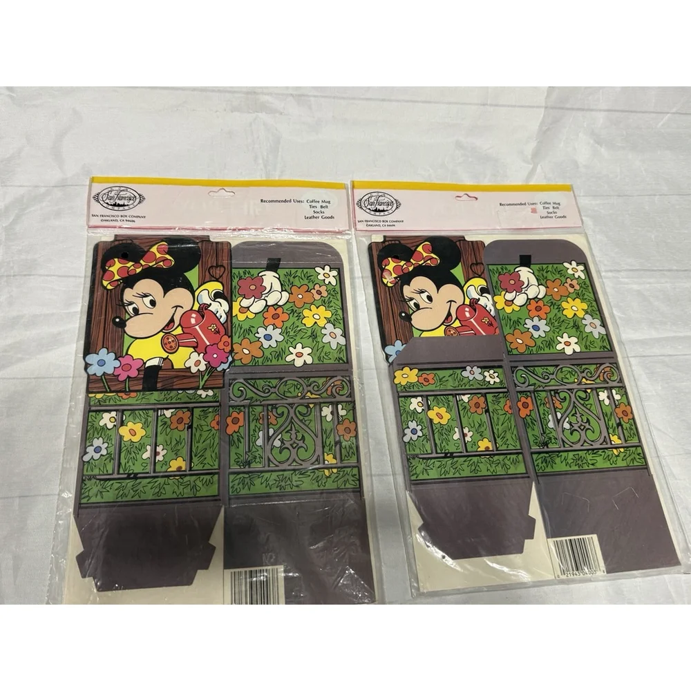 5 Mickey Minnie Mouse Snoopy Vintage Gift Box San Francisco Pop Up Disney Gift